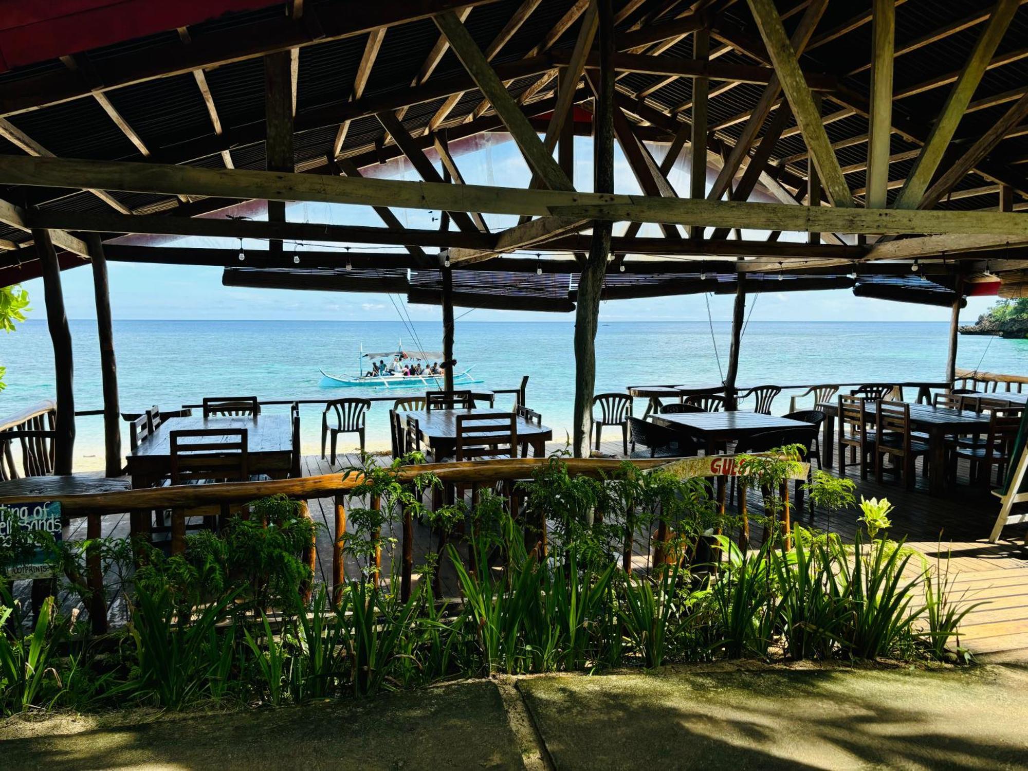 White Beach Front&Cottages Buruanga Exterior foto