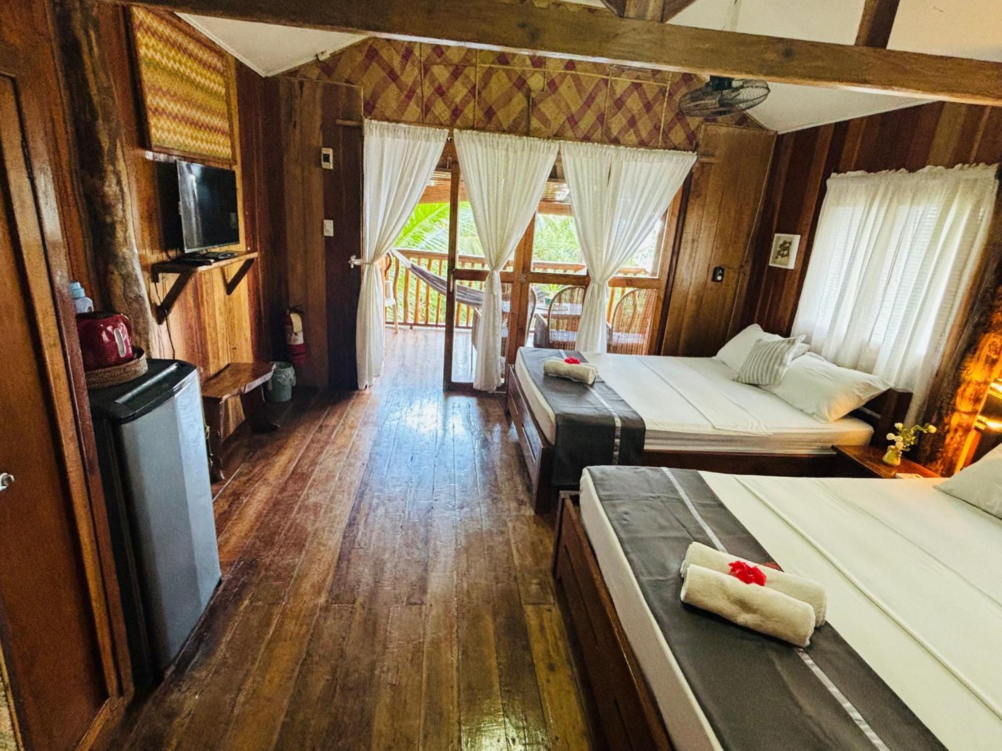 White Beach Front&Cottages Buruanga Exterior foto